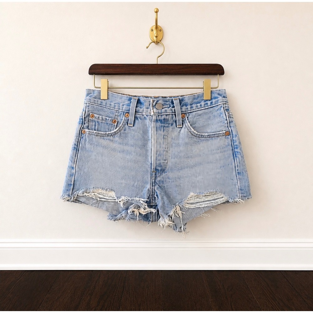 Levis Premium 501 High Rise Distressed Denim Shorts Light Wash Button Fly 28
